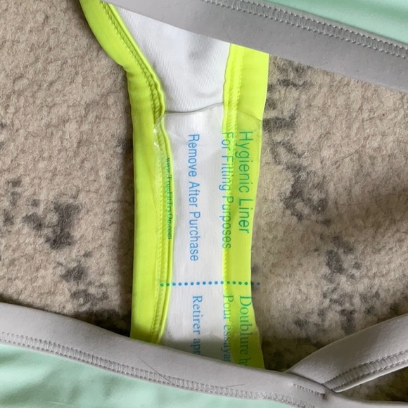 NEW Victoria Secret Strappy Cheeky Bottoms XS - Picture 4 of 4